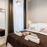 Oasis Luxe Boutique By Bqa Budapest