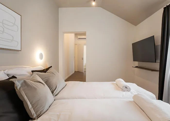 Oasis Luxe Boutique By Bqa Budapest