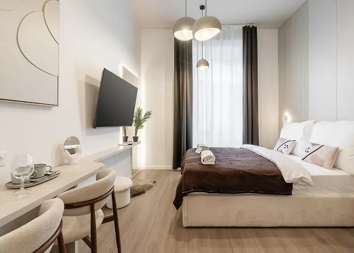 Oasis Luxe Boutique By Bqa Bed & Breakfast 4*