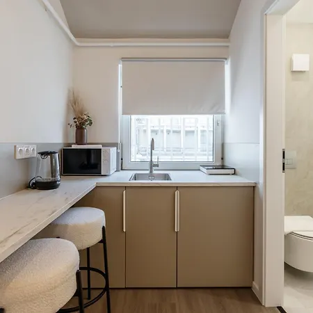 Oasis Luxe Boutique By Bqa Budapest